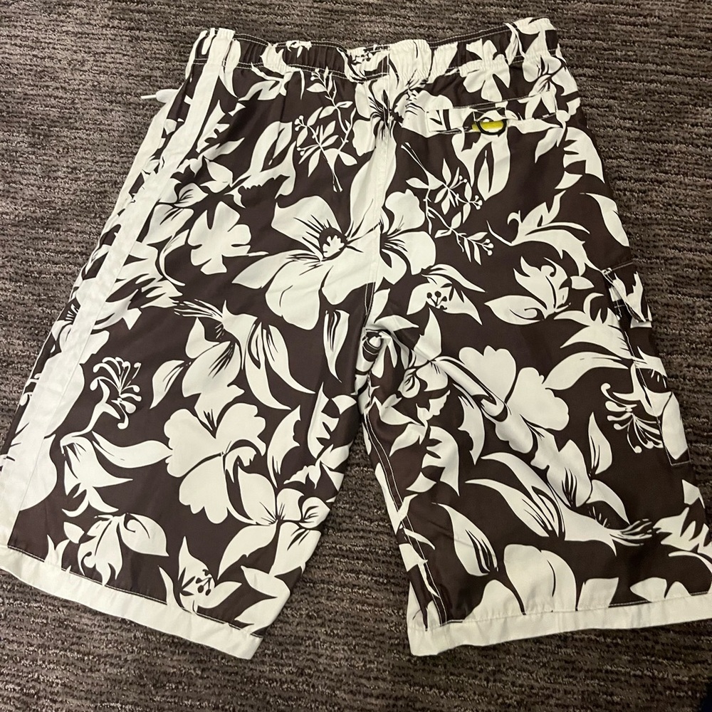 Green and White Floral print Arizona swim trunks - Picture 2 of 4